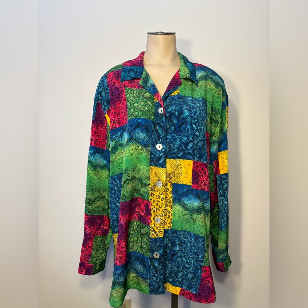Teddi • Vintage 80s animal & snake print button down